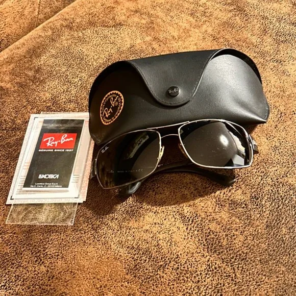 Ray-Ban Sunglasses and Case -UV Protection - Picture 2 of 5
